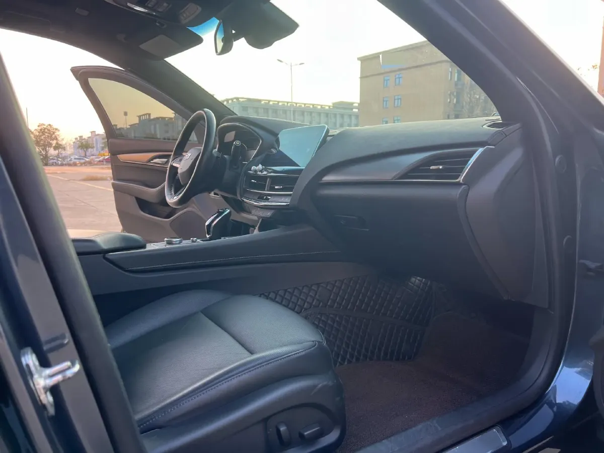 2021 Cadillac CT5 2.0T 237HP L4 10AT,autocango,china used car exporter,china ev exporter,chinese used car exporter,chinese used ev exporter