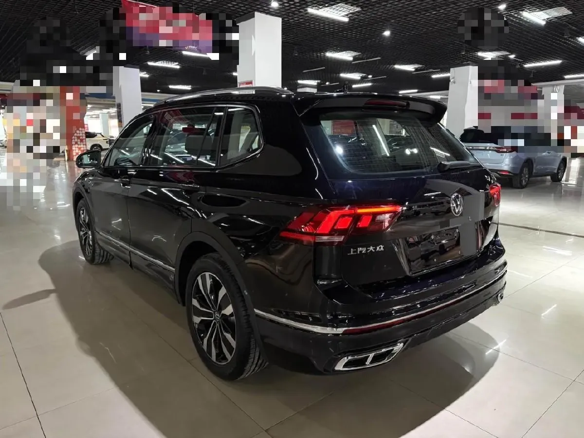 2025 Volkswagen Tiguan L 2.0T 186HP L4 7DCT,autocango,china used car exporter,china ev exporter,chinese used car exporter,chinese used ev exporter