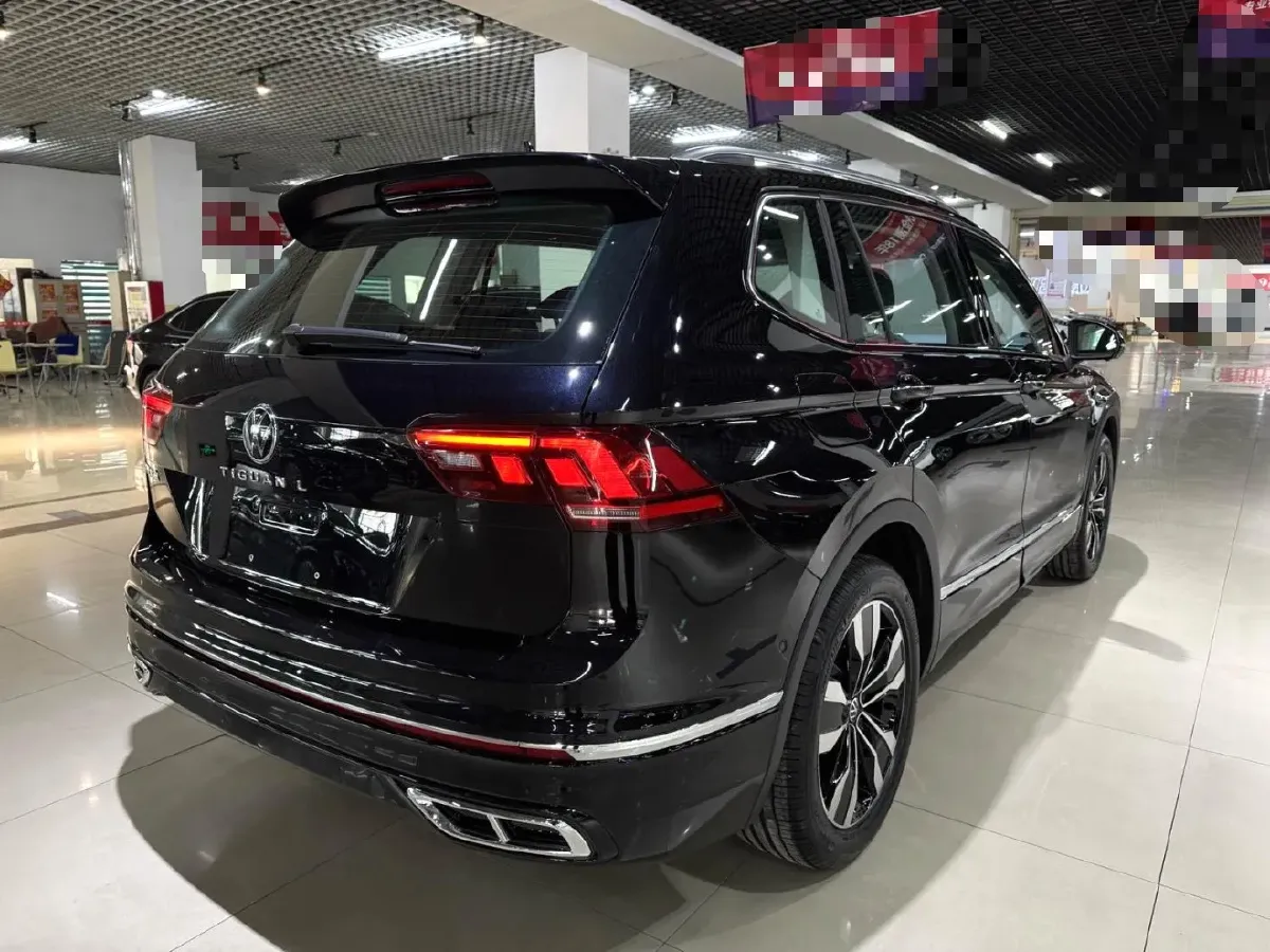 2025 Volkswagen Tiguan L 2.0T 186HP L4 7DCT,autocango,china used car exporter,china ev exporter,chinese used car exporter,chinese used ev exporter