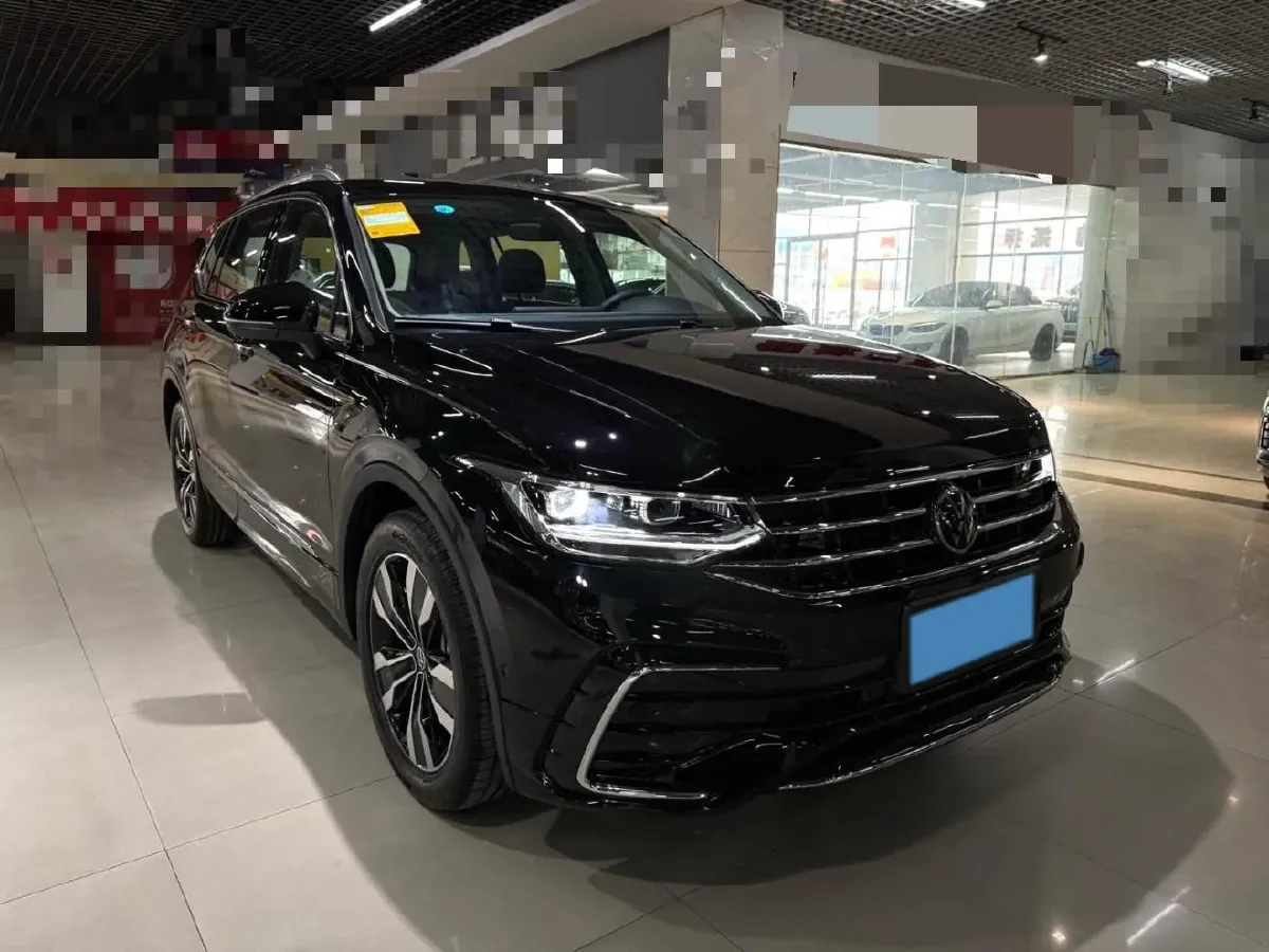 2025 Volkswagen Tiguan L 2.0T 186HP L4 7DCT,autocango,china used car exporter,china ev exporter,chinese used car exporter,chinese used ev exporter