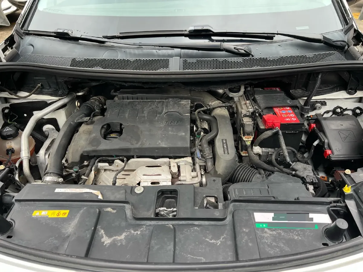 2017 Peugeot 5008 1.8T 204HP L4 6AT,autocango,china used car exporter,china ev exporter,chinese used car exporter,chinese used ev exporter