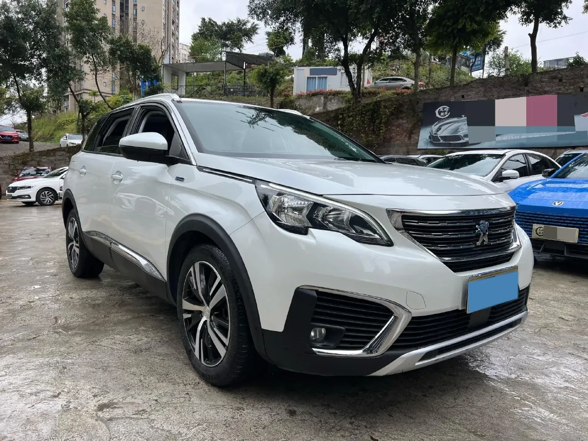 2017 Peugeot 5008 1.8T 204HP L4 6AT,autocango,china used car exporter,china ev exporter,chinese used car exporter,chinese used ev exporter