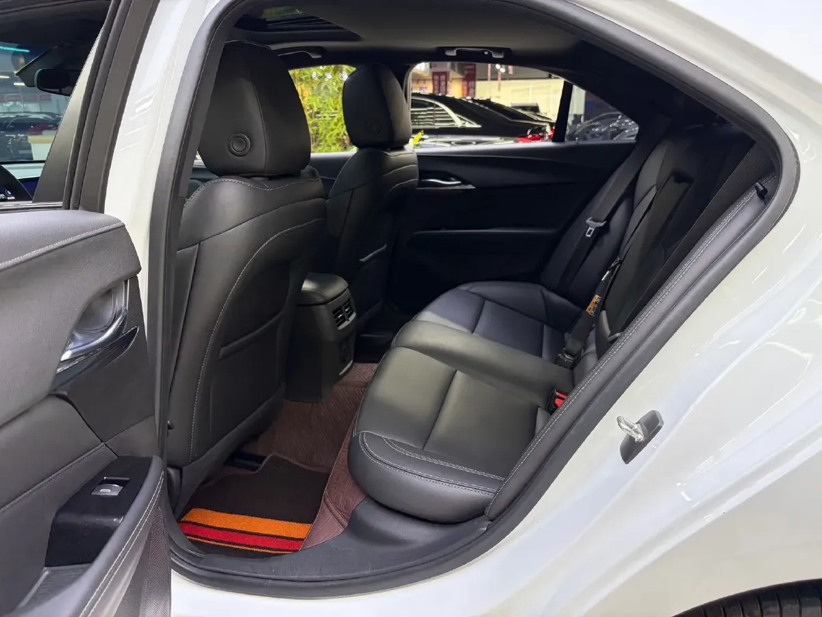 2022 Cadillac CT4 2.0T 237HP L4 8AT,autocango,china used car exporter,china ev exporter,chinese used car exporter,chinese used ev exporter