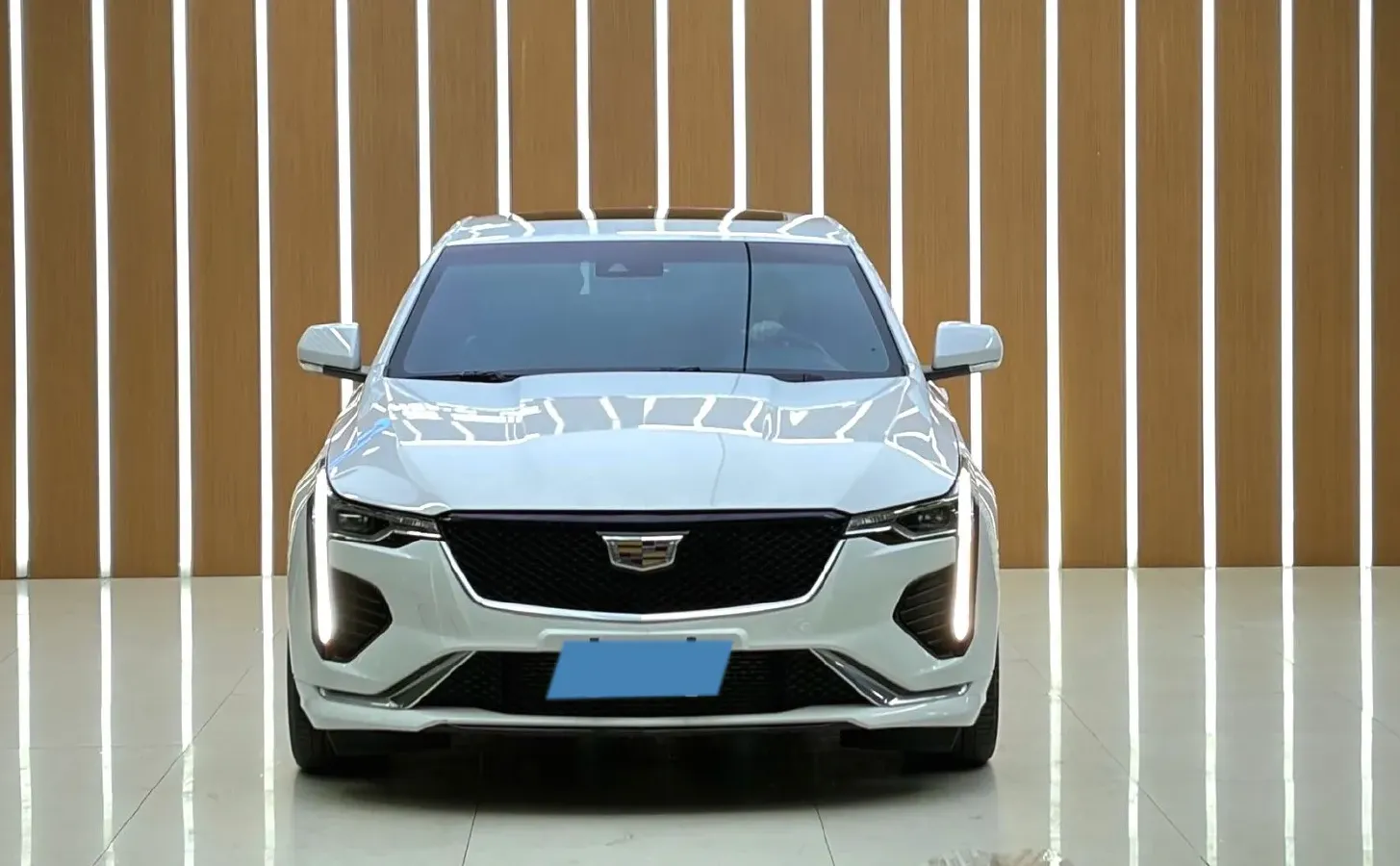 2022 Cadillac CT4 2.0T 237HP L4 8AT,autocango,china used car exporter,china ev exporter,chinese used car exporter,chinese used ev exporter