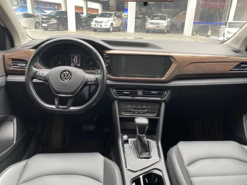 2021 Volkswagen Tharu 1.4T 150HP L4 7DCT,autocango,china used car exporter,china ev exporter,chinese used car exporter,chinese used ev exporter