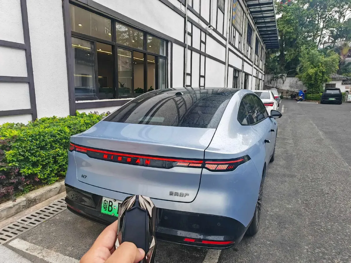2025 Nissan N7 BEV 58KWH,autocango,china used car exporter,china ev exporter,chinese used car exporter,chinese used ev exporter