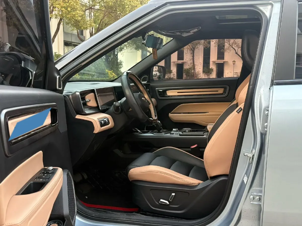 2023 Geely ICON 1.5T 181HP L4 7DCT,autocango,china used car exporter,china ev exporter,chinese used car exporter,chinese used ev exporter