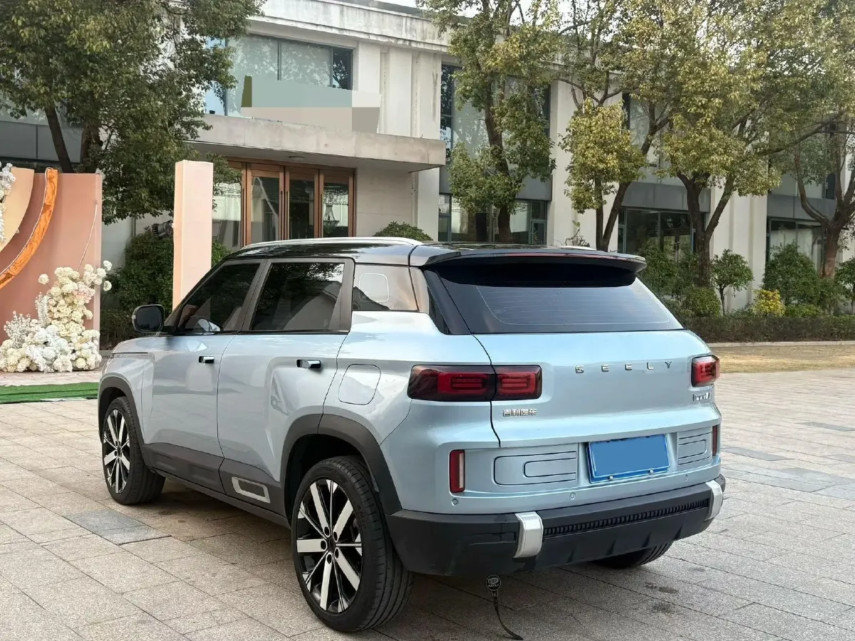 2023 Geely ICON 1.5T 181HP L4 7DCT,autocango,china used car exporter,china ev exporter,chinese used car exporter,chinese used ev exporter