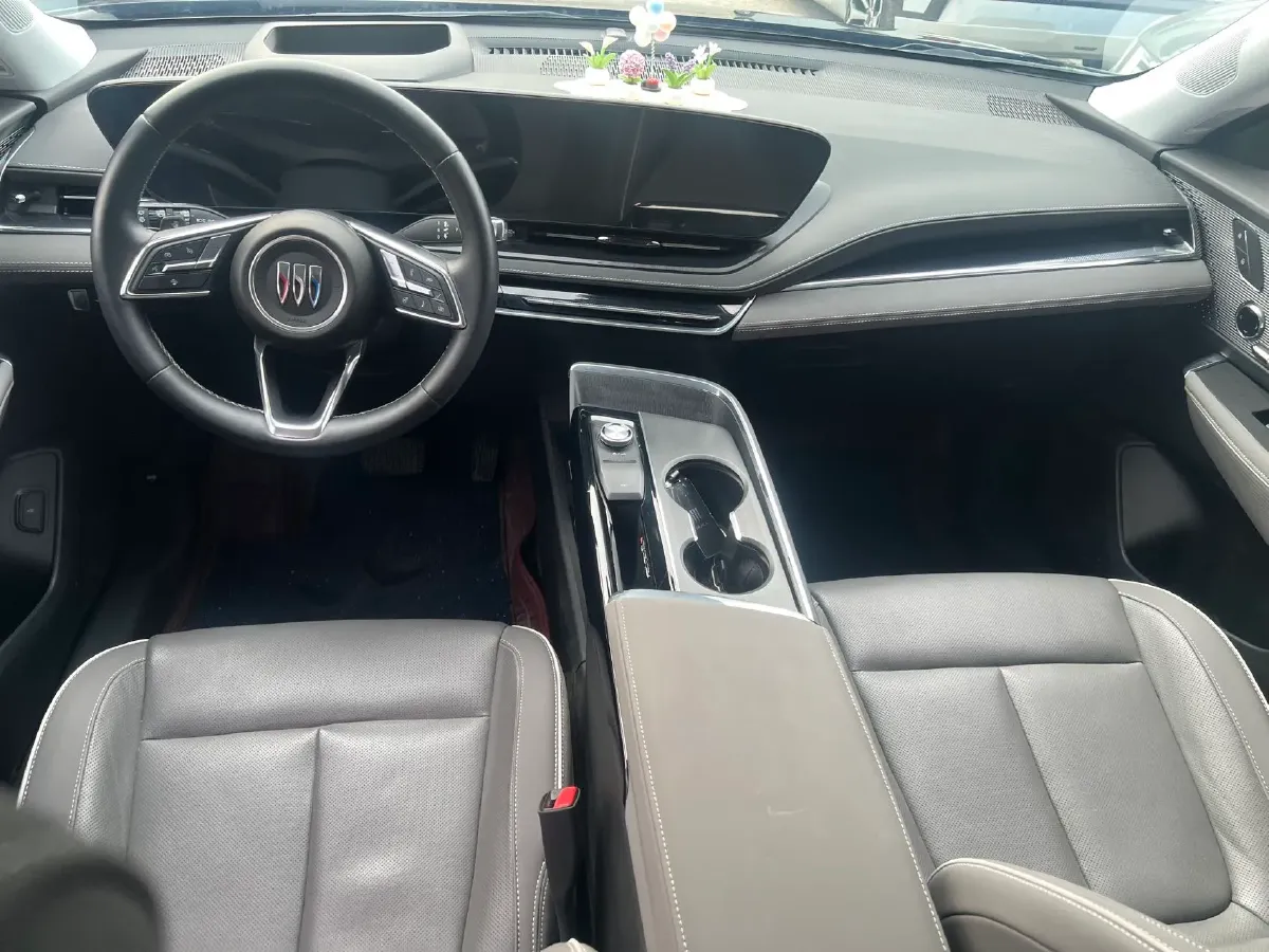 2023 Buick EnvisionPlus 1.5T 211HP L4 9AT,autocango,china used car exporter,china ev exporter,chinese used car exporter,chinese used ev exporter