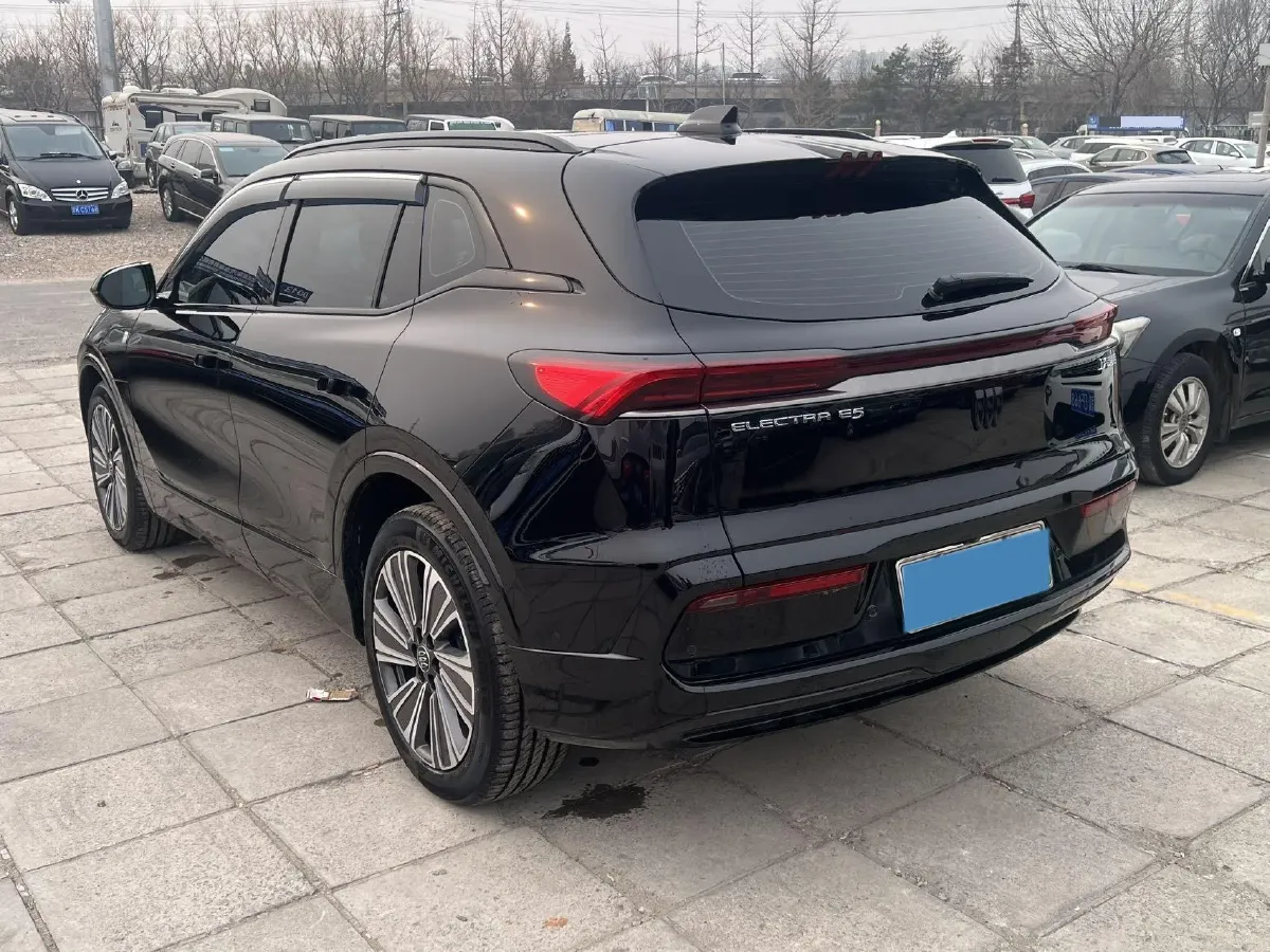 2023 Buick EnvisionPlus 1.5T 211HP L4 9AT,autocango,china used car exporter,china ev exporter,chinese used car exporter,chinese used ev exporter