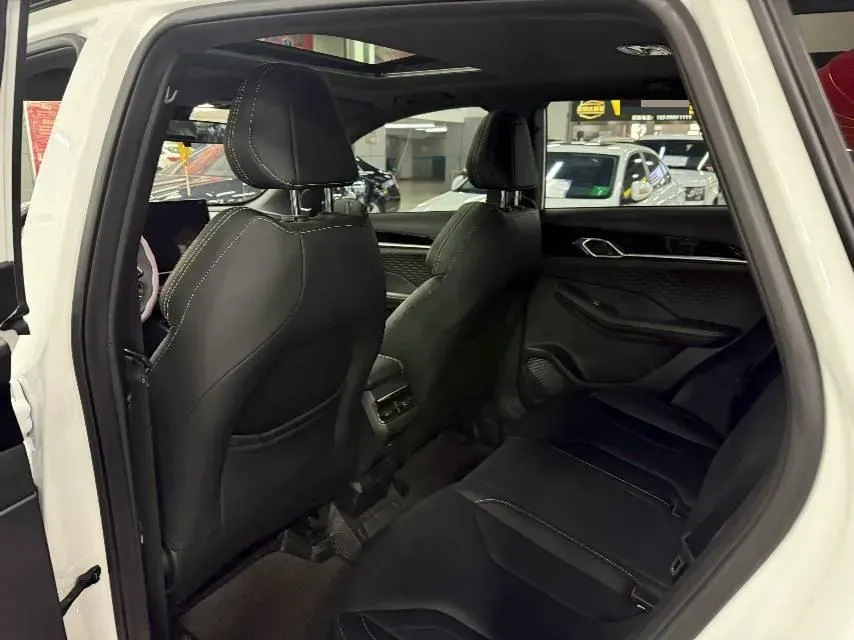 2023 Geely Coolray 1.5T 181HP L4 7DCT,autocango,china used car exporter,china ev exporter,chinese used car exporter,chinese used ev exporter