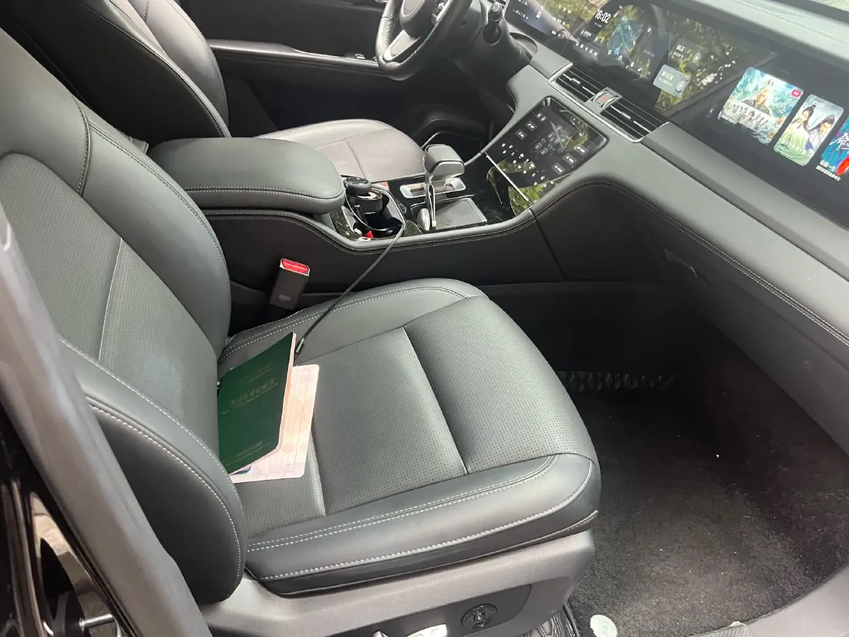 2021 Li ONE Range Extended 131HP REEV 40.5KWH,autocango,china used car exporter,china ev exporter,chinese used car exporter,chinese used ev exporter