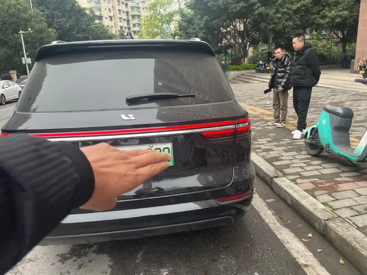 2021 Li ONE Range Extended 131HP REEV 40.5KWH,autocango,china used car exporter,china ev exporter,chinese used car exporter,chinese used ev exporter
