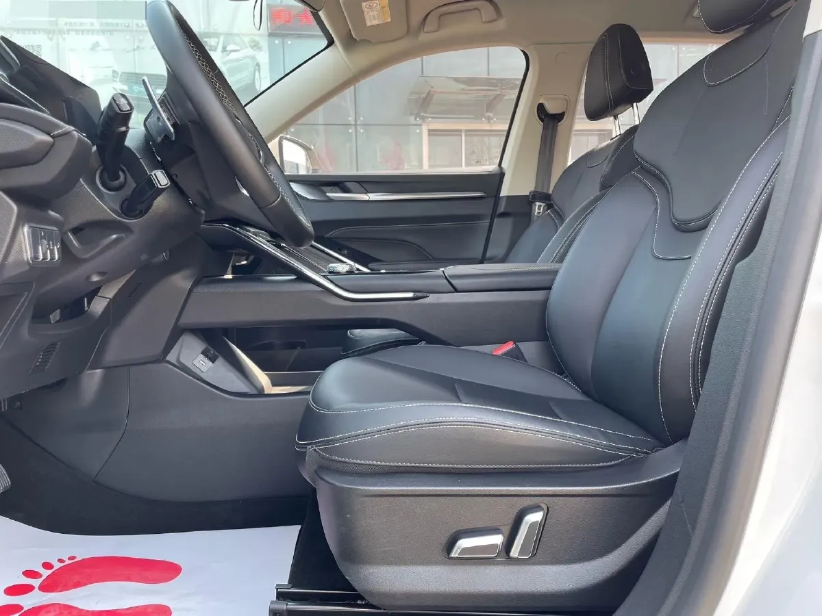 2022 Haval H6 1.5T 184HP L4 7DCT,autocango,china used car exporter,china ev exporter,chinese used car exporter,chinese used ev exporter