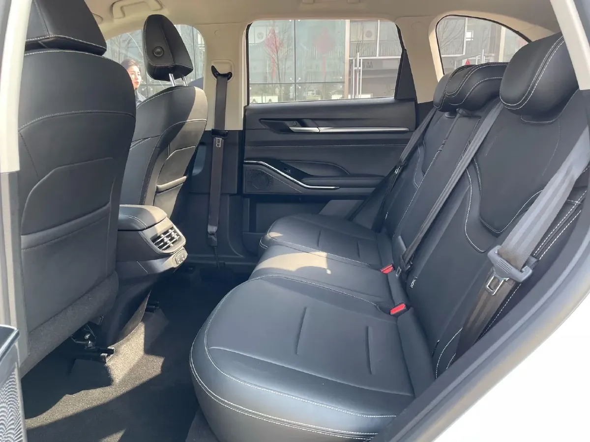 2022 Haval H6 1.5T 184HP L4 7DCT,autocango,china used car exporter,china ev exporter,chinese used car exporter,chinese used ev exporter