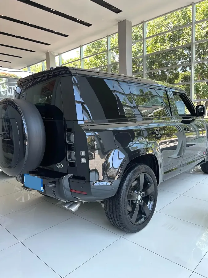 2023 Land Rover Defender 5.0T 525HP V8 8AT,autocango,china used car exporter,china ev exporter,chinese used car exporter,chinese used ev exporter
