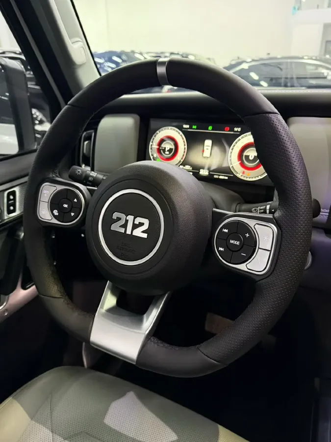 2025 212 212 T01 2.0T 170HP L4 8AT,autocango,china used car exporter,china ev exporter,chinese used car exporter,chinese used ev exporter