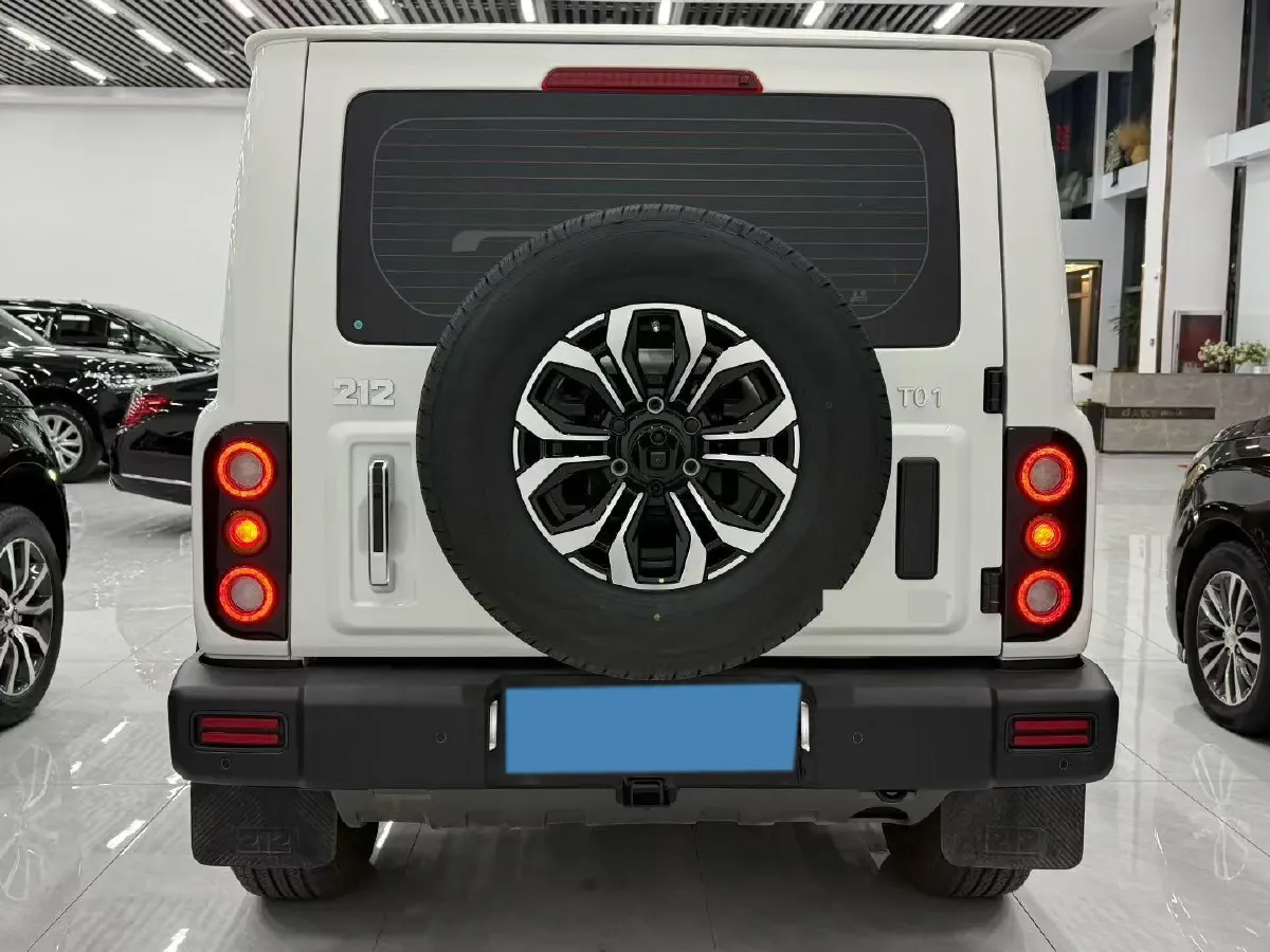 2025 212 212 T01 2.0T 170HP L4 8AT,autocango,china used car exporter,china ev exporter,chinese used car exporter,chinese used ev exporter