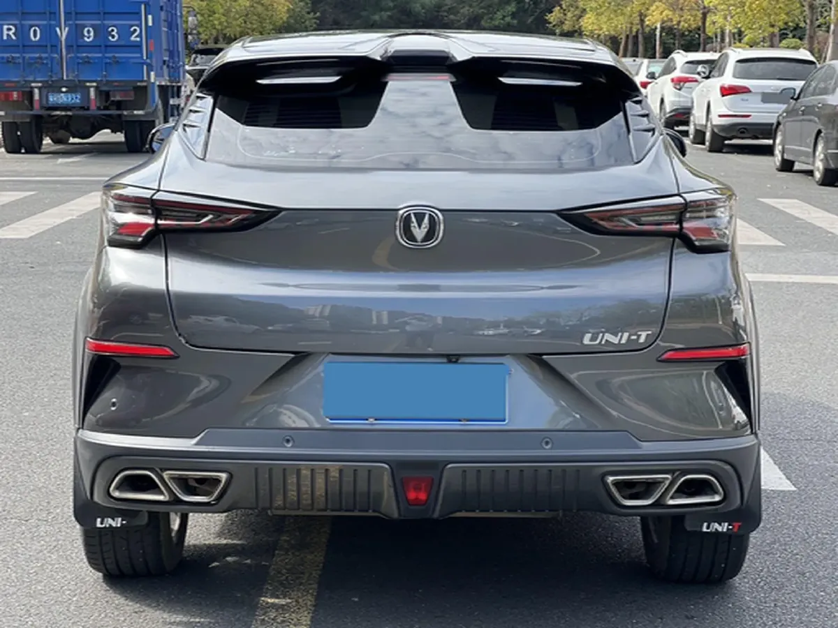 2022 ChangAn UNI-T 1.5T 188HP L4 7DCT,autocango,china used car exporter,china ev exporter,chinese used car exporter,chinese used ev exporter