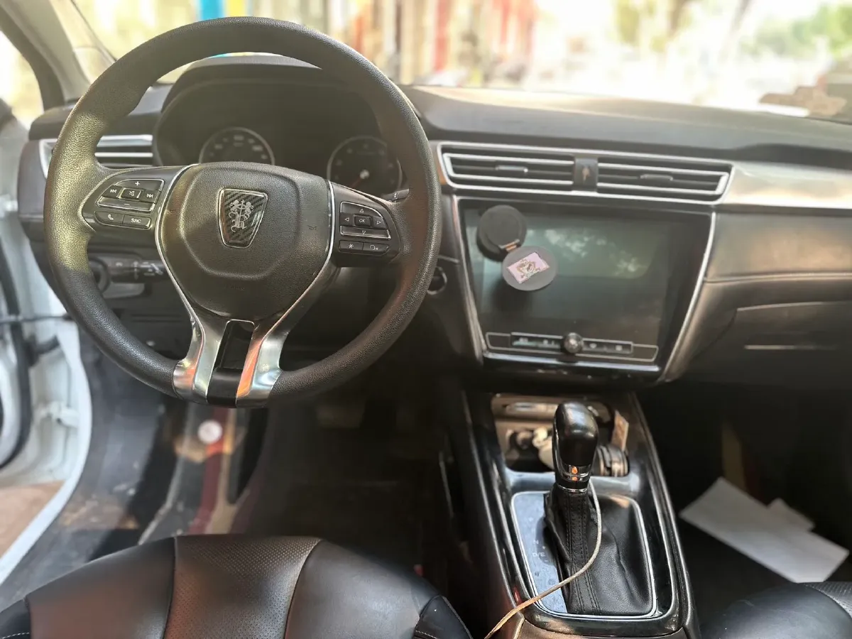 2019 Roewe i5 1.5L 120HP L4 CVT,autocango,china used car exporter,china ev exporter,chinese used car exporter,chinese used ev exporter