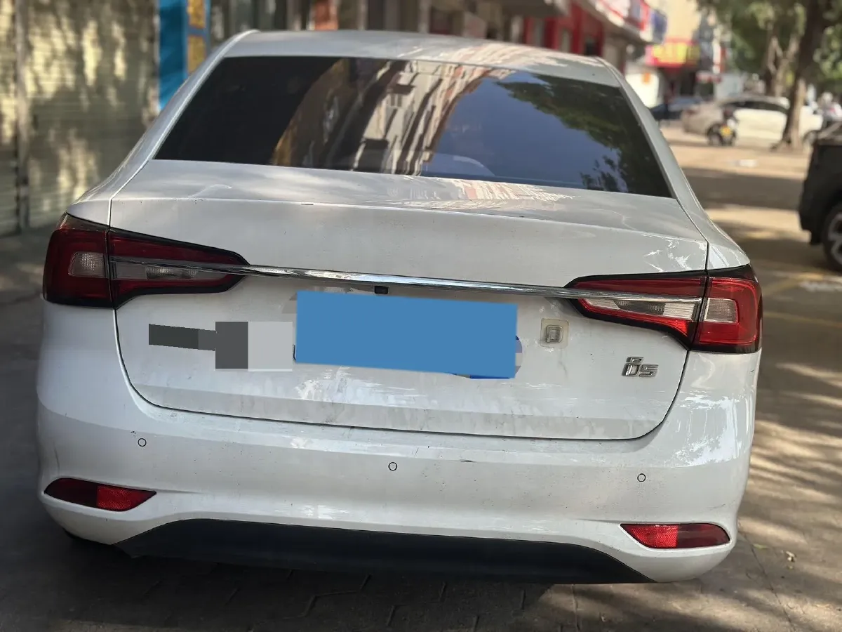 2019 Roewe i5 1.5L 120HP L4 CVT,autocango,china used car exporter,china ev exporter,chinese used car exporter,chinese used ev exporter