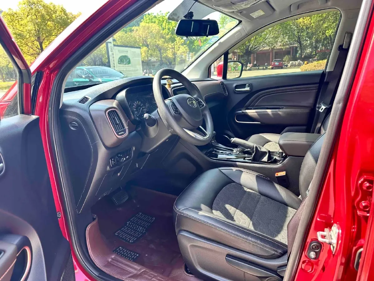 2017 GAC Trumpchi GS3 1.3T 137HP L4 6AT,autocango,china used car exporter,china ev exporter,chinese used car exporter,chinese used ev exporter