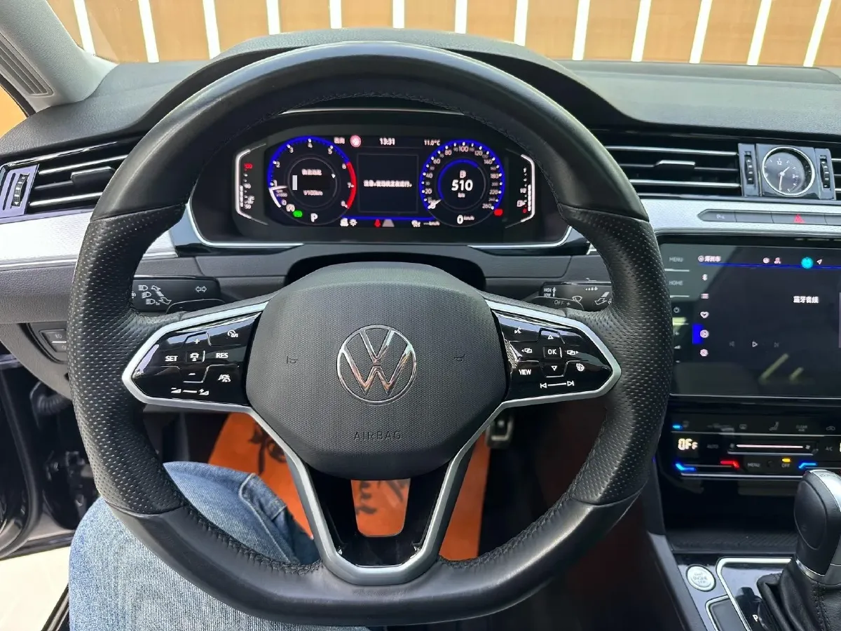 2024 Volkswagen Magotan 2.0T 186HP L4 7DCT,autocango,china used car exporter,china ev exporter,chinese used car exporter,chinese used ev exporter