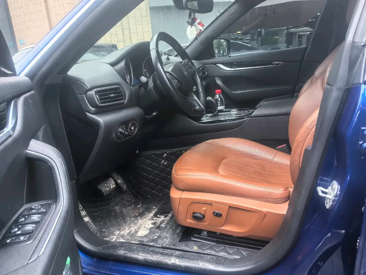 2018 Jaguar XJ 3.0T 340HP V6 8AT,autocango,china used car exporter,china ev exporter,chinese used car exporter,chinese used ev exporter