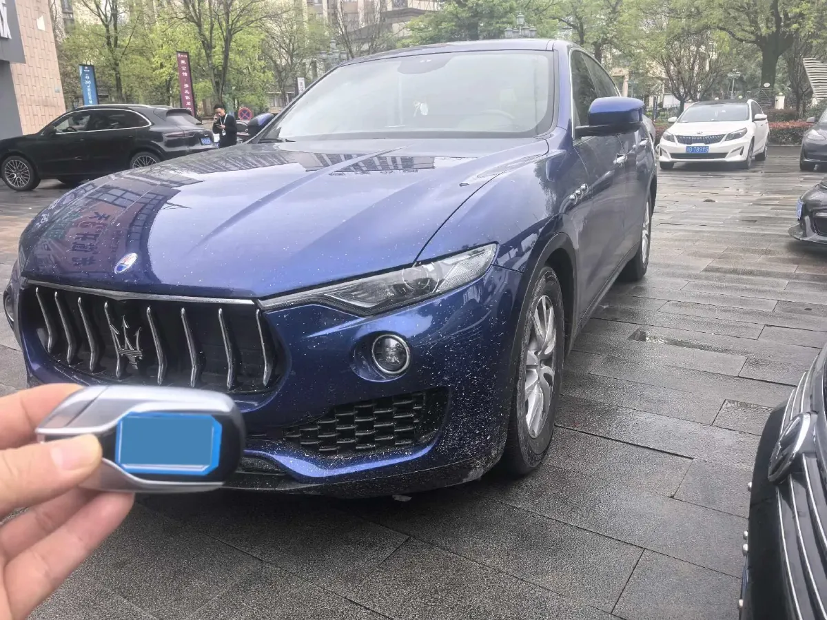 2018 Jaguar XJ 3.0T 340HP V6 8AT,autocango,china used car exporter,china ev exporter,chinese used car exporter,chinese used ev exporter