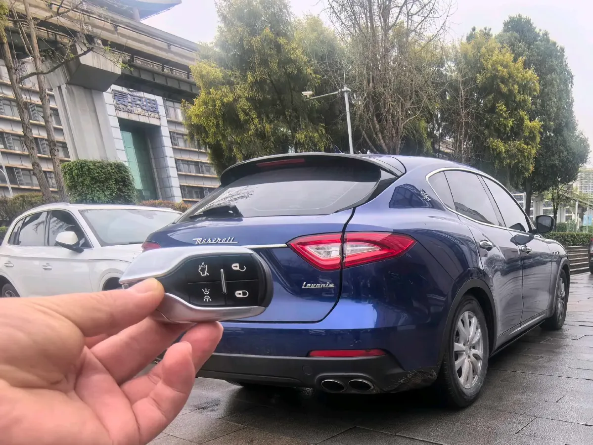 2018 Jaguar XJ 3.0T 340HP V6 8AT,autocango,china used car exporter,china ev exporter,chinese used car exporter,chinese used ev exporter