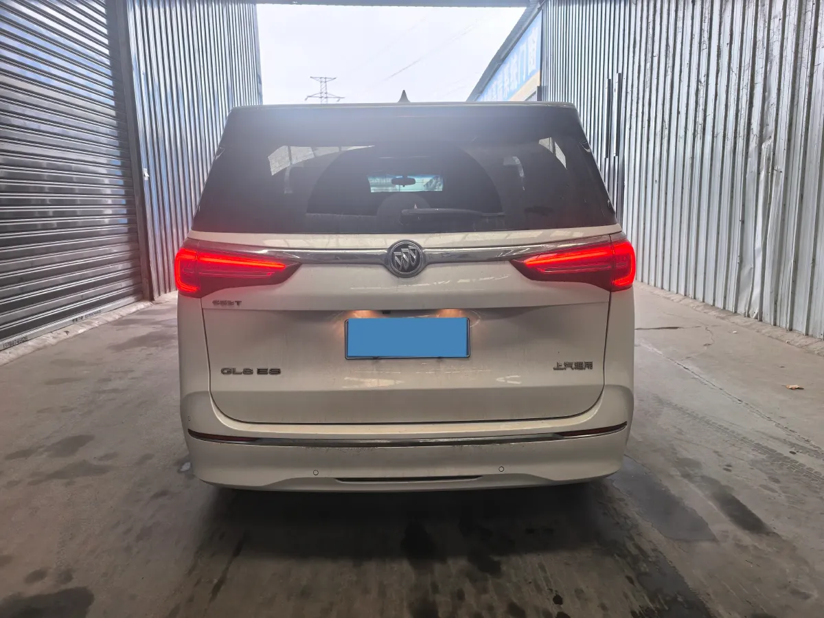 2022 Buick GL8 2.0T 237HP L4 9AT,autocango,china used car exporter,china ev exporter,chinese used car exporter,chinese used ev exporter
