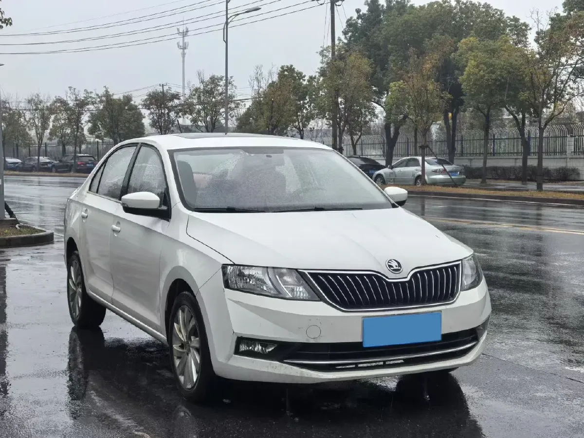 2018 Skoda Rapid 1.6L 110HP L4 6AT,autocango,china used car exporter,china ev exporter,chinese used car exporter,chinese used ev exporter