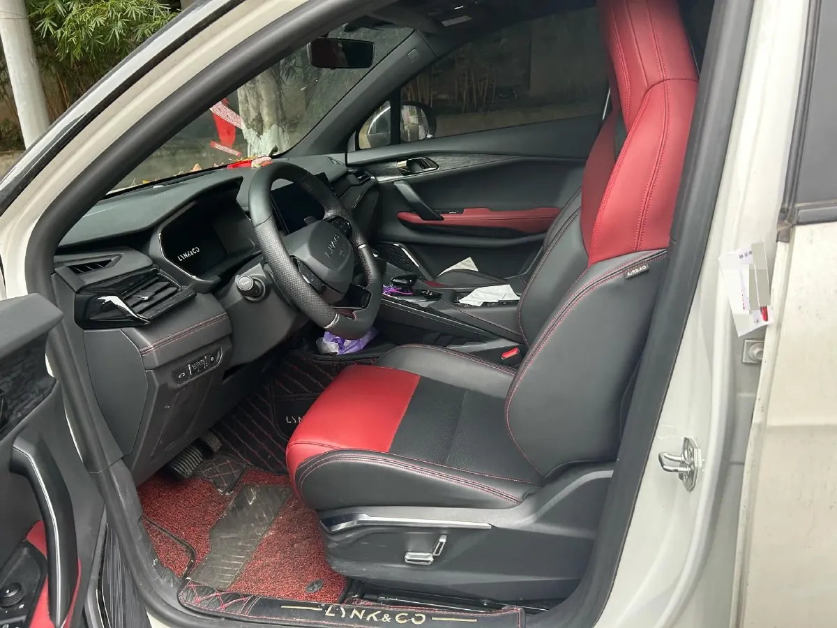 2020 LYNK&CO 06 1.5T 177HP L3 7DCT,autocango,china used car exporter,china ev exporter,chinese used car exporter,chinese used ev exporter