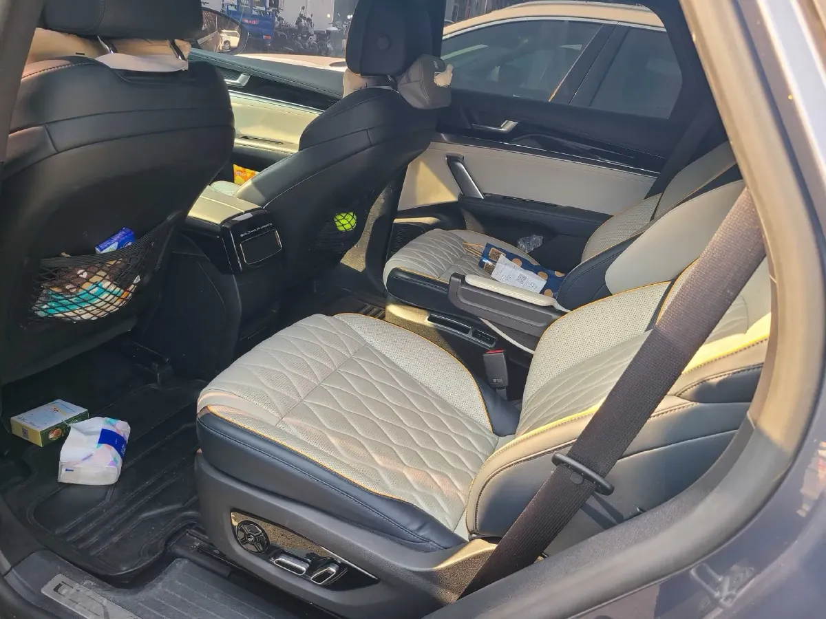 2022 Roewe iMAX8 BEV 90KWH,autocango,china used car exporter,china ev exporter,chinese used car exporter,chinese used ev exporter