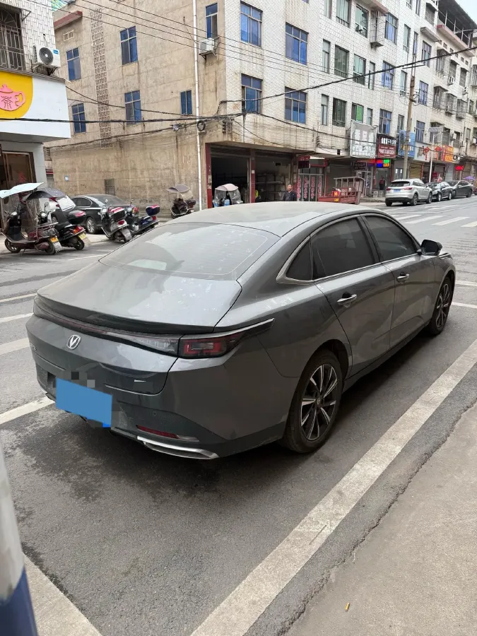 2025 ChangAn Eado 1.5T 192HP L4 7DCT,autocango,china used car exporter,china ev exporter,chinese used car exporter,chinese used ev exporter