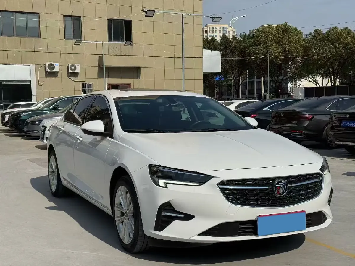 2022 Buick Regal 2.0T 237HP L4 9AT,autocango,china used car exporter,china ev exporter,chinese used car exporter,chinese used ev exporter