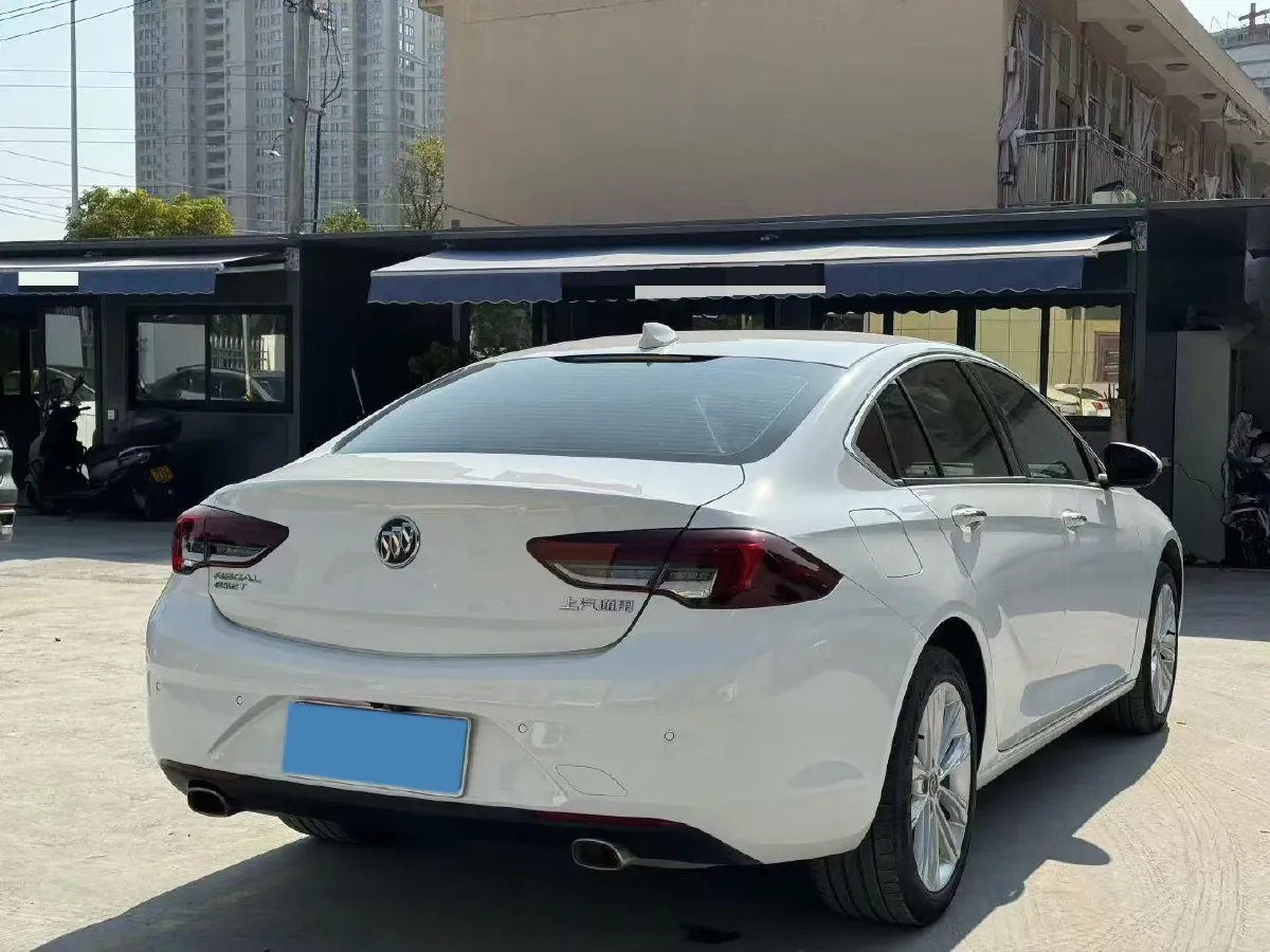 2022 Buick Regal 2.0T 237HP L4 9AT,autocango,china used car exporter,china ev exporter,chinese used car exporter,chinese used ev exporter