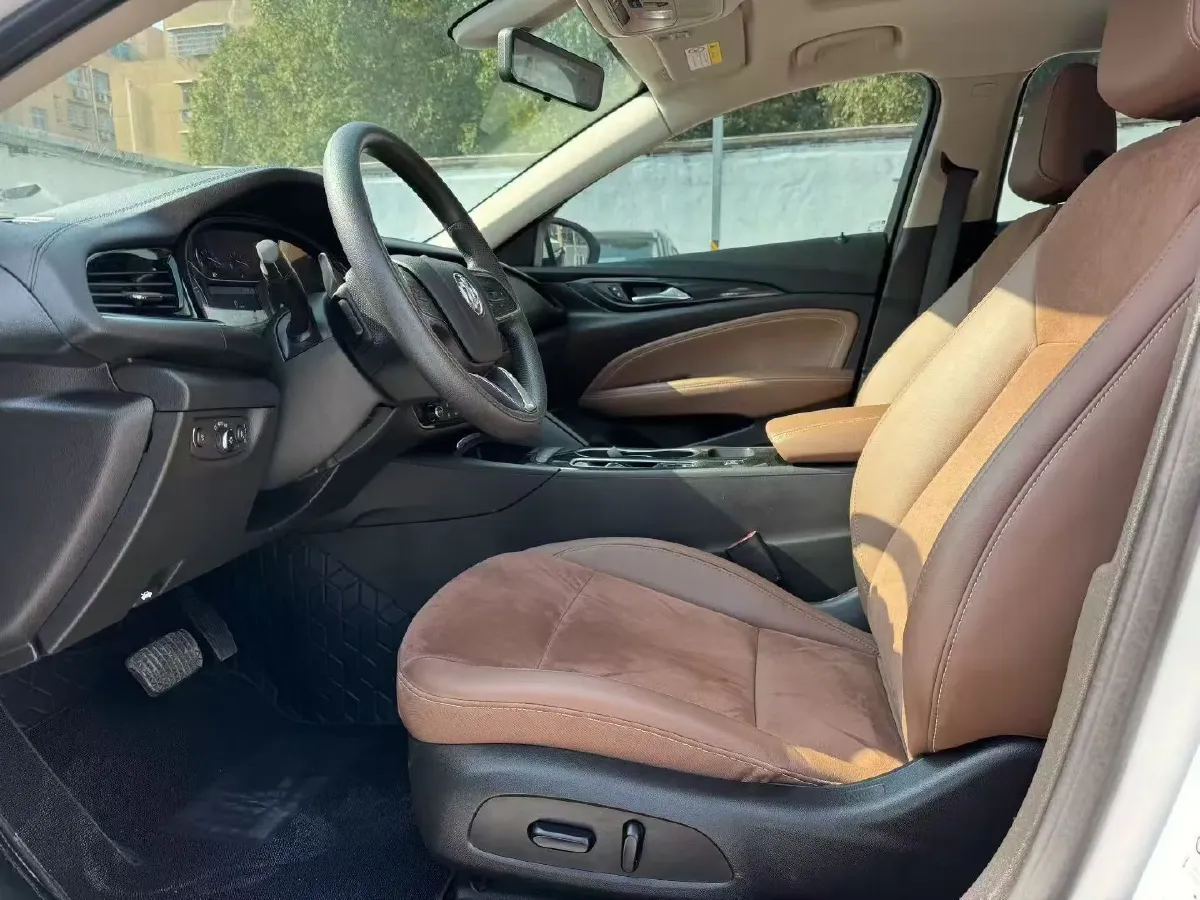 2022 Buick Regal 2.0T 237HP L4 9AT,autocango,china used car exporter,china ev exporter,chinese used car exporter,chinese used ev exporter