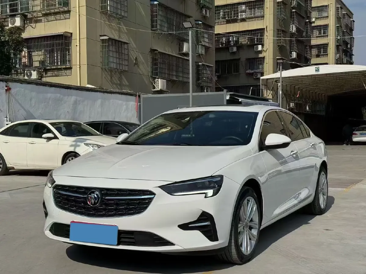 2022 Buick Regal 2.0T 237HP L4 9AT,autocango,china used car exporter,china ev exporter,chinese used car exporter,chinese used ev exporter