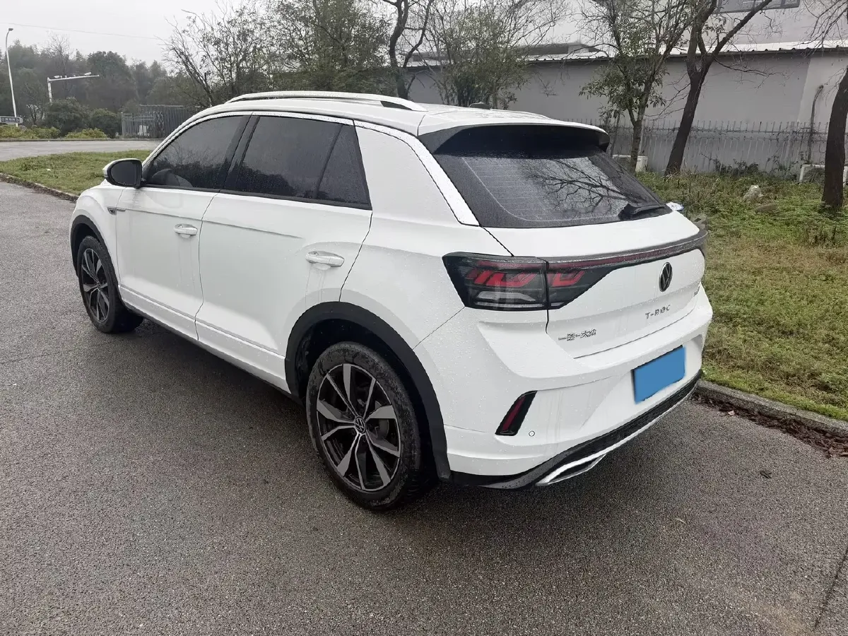 2023 Volkswagen T-Roc 1.5T 160HP L4 7DCT,autocango,china used car exporter,china ev exporter,chinese used car exporter,chinese used ev exporter