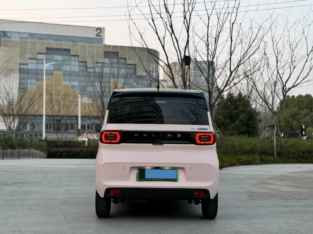 2022 LingBox uni BEV 11.52KWH,autocango,china used car exporter,china ev exporter,chinese used car exporter,chinese used ev exporter