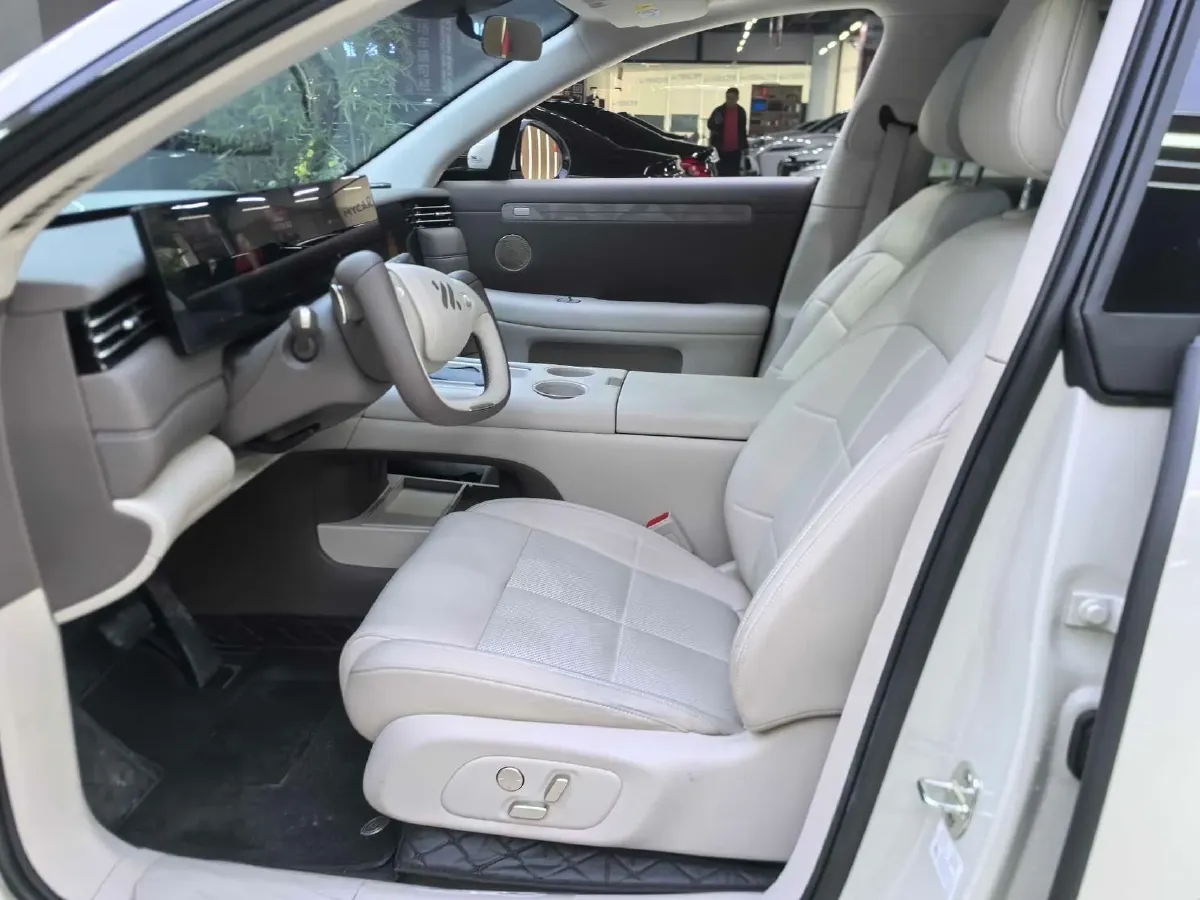 2026 IM LS6 BEV,autocango,china used car exporter,china ev exporter,chinese used car exporter,chinese used ev exporter