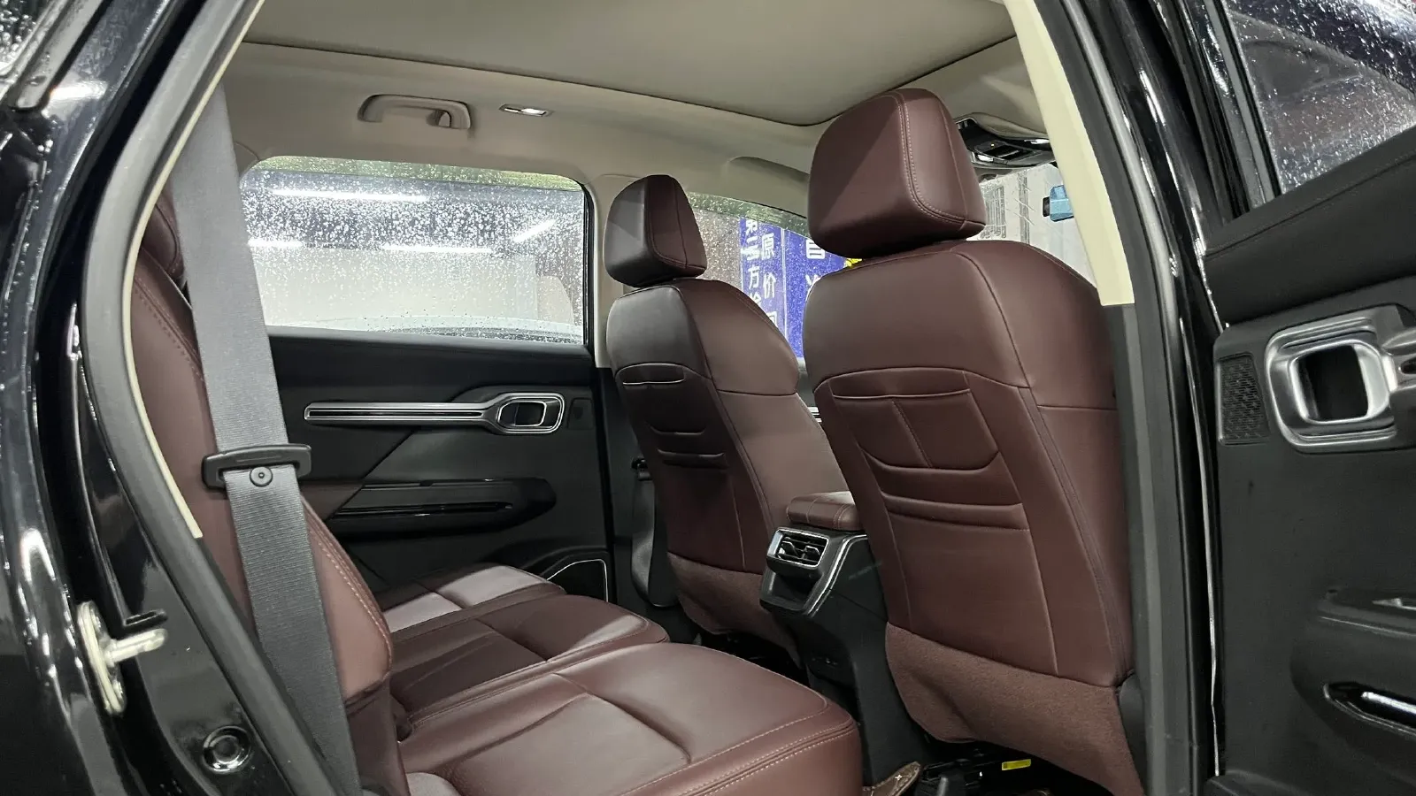 2022 Geely Okavango 1.8T 184HP L4 7DCT,autocango,china used car exporter,china ev exporter,chinese used car exporter,chinese used ev exporter