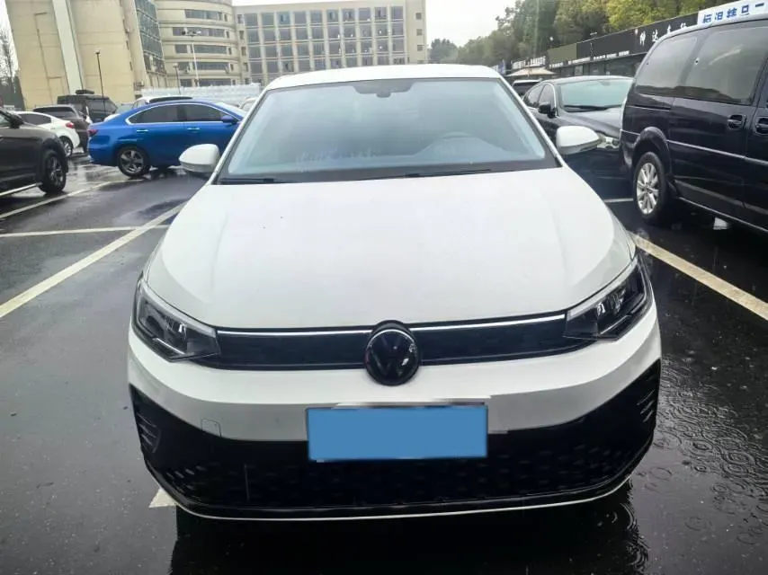 2025 Ruichi Auto EC75 BEV 41.85KWH,autocango,china used car exporter,china ev exporter,chinese used car exporter,chinese used ev exporter