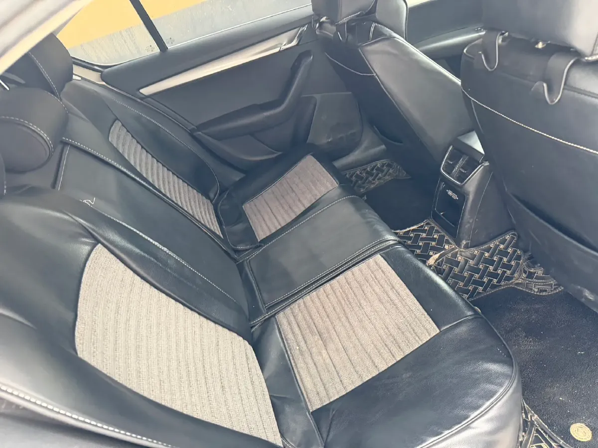 2019 Skoda Octavia 1.5L 116HP L4 6AT,autocango,china used car exporter,china ev exporter,chinese used car exporter,chinese used ev exporter