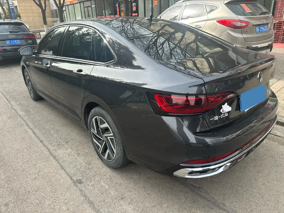 2024 Volkswagen Sagitar 1.5T 160HP L4 7DCT,autocango,china used car exporter,china ev exporter,chinese used car exporter,chinese used ev exporter