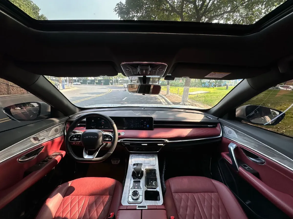 2023 Jetour X70 Plus 1.6T 197HP L4 7DCT,autocango,china used car exporter,china ev exporter,chinese used car exporter,chinese used ev exporter