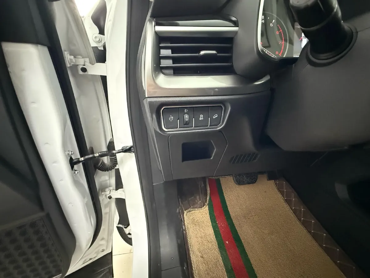 2023 Haval H6 1.5T 150HP L4 7DCT,autocango,china used car exporter,china ev exporter,chinese used car exporter,chinese used ev exporter