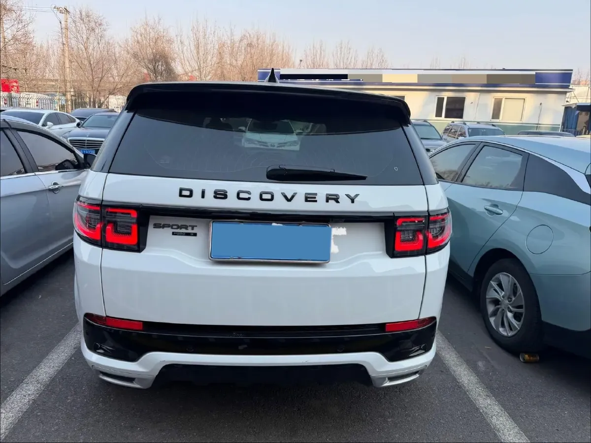 2020 Land Rover Discovery Sport 2.0T 249HP L4 9AT,autocango,china used car exporter,china ev exporter,chinese used car exporter,chinese used ev exporter