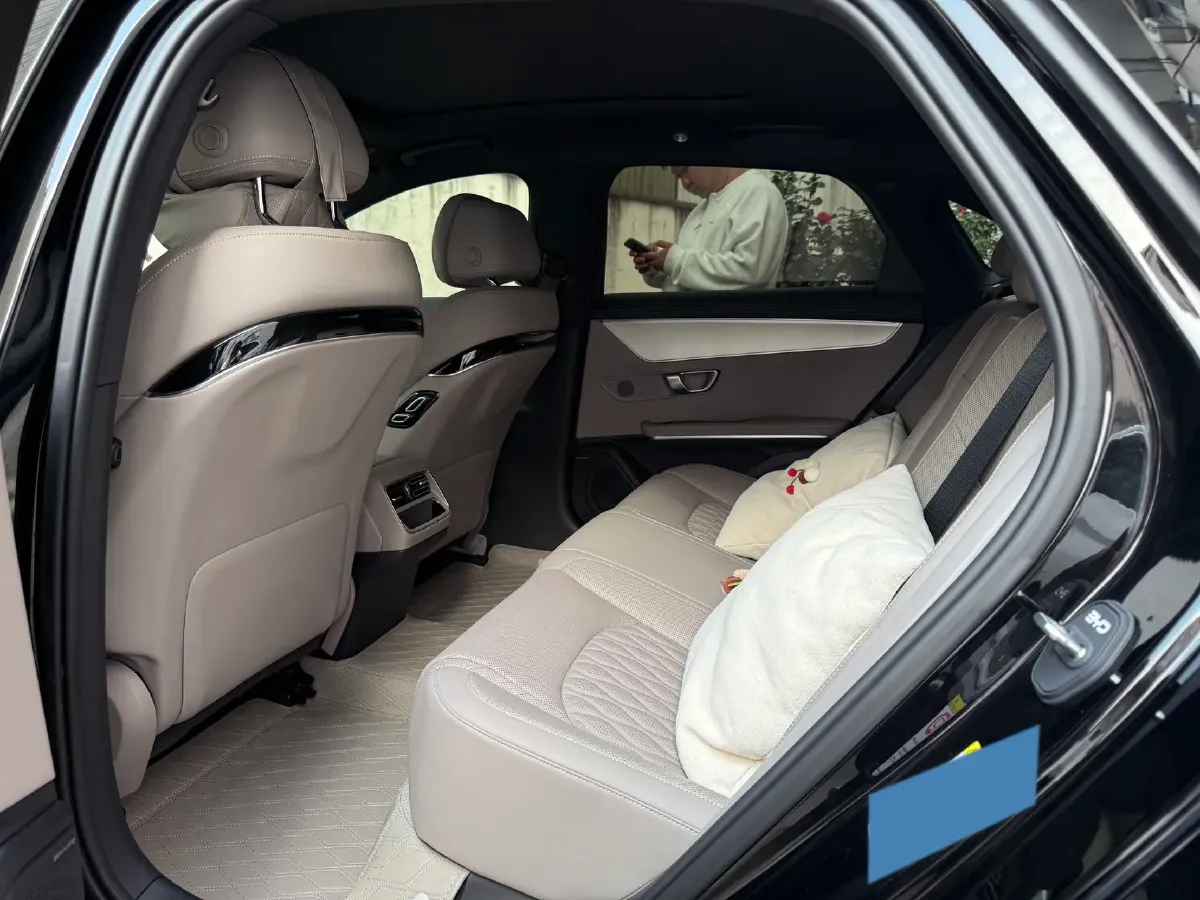 2025 BYD Han 1.5T 156HP L4 E-CVT PHEV,autocango,china used car exporter,china ev exporter,chinese used car exporter,chinese used ev exporter